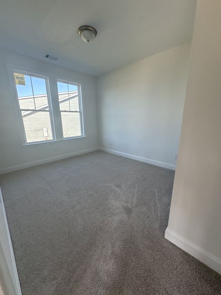 Spacious, unfurnished interior of a new home in Sinclair at Crawford Creek, Grovetown (Image 11).