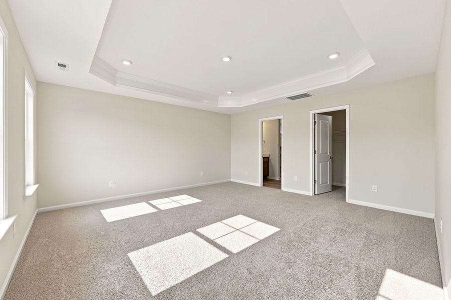 Spacious, unfurnished interior of a new home in Neill's Pointe, Angier (Image 19).
