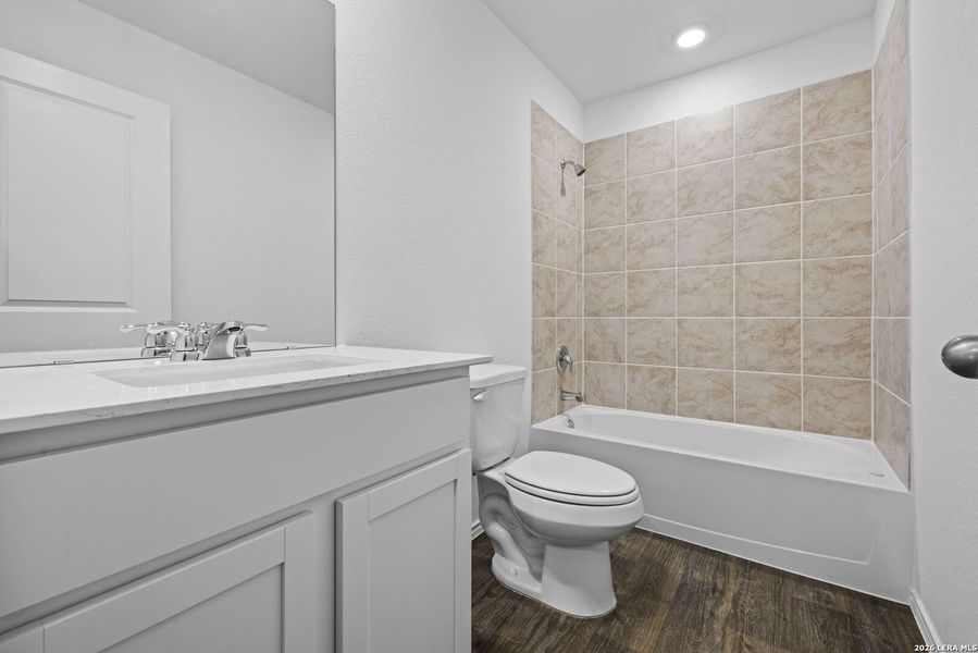 Furnished interior view inside a new home in Avenida, Converse (Image 9). Furnished interior view inside a new home in Avenida, Converse (Image 9).