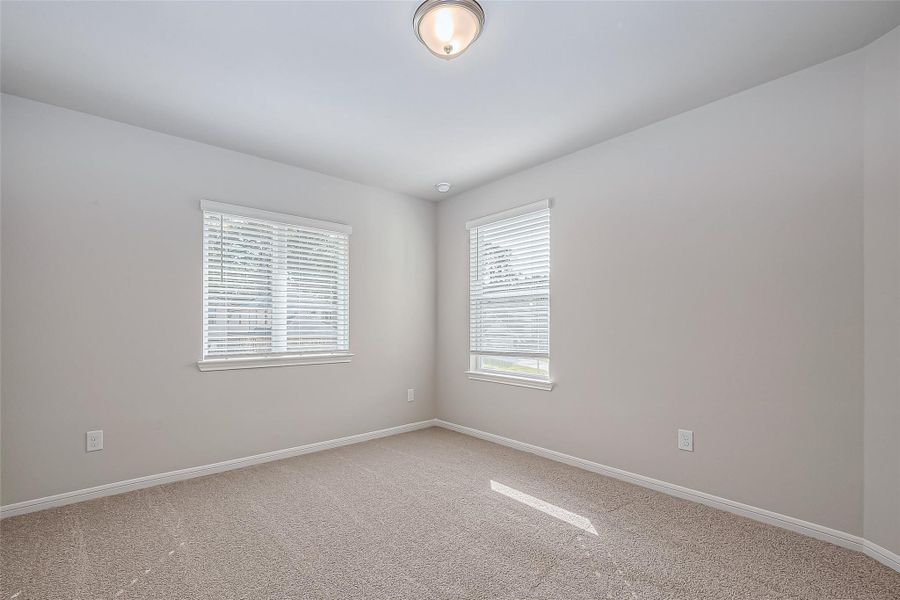Spacious, unfurnished interior of a new home in Sunterra, Katy (Image 36). Spacious, unfurnished interior of a new home in Sunterra, Katy (Image 36).
