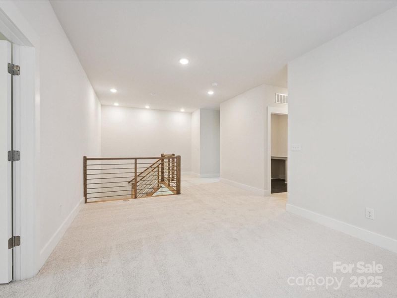 Image 35 of a home in North Creek Village.