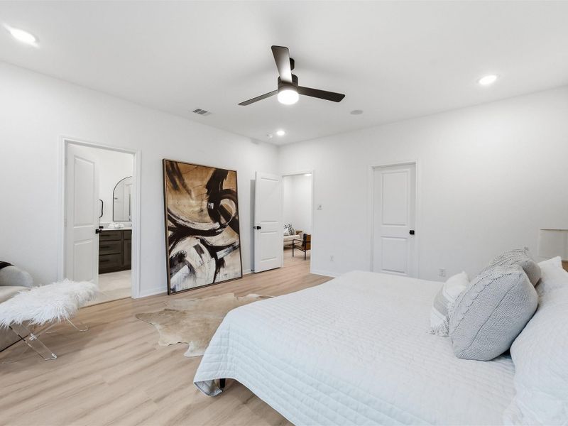 Furnished interior view inside a new home in , Houston (Image 9).