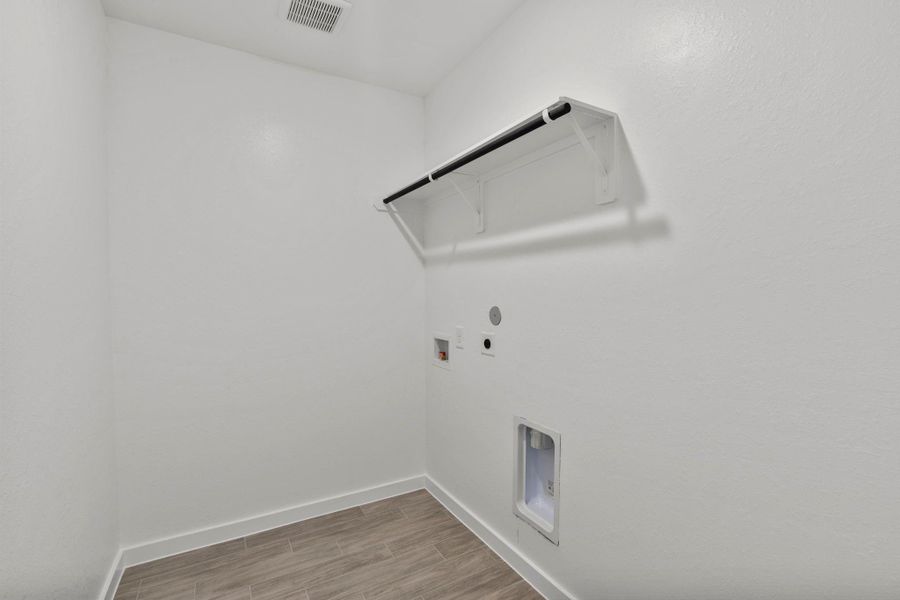 Spacious, unfurnished interior of a new home in Bridgeland 45', 50', 70', Cypress (Image 21).