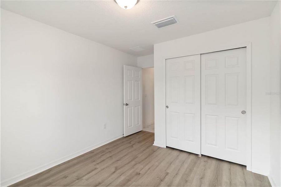 Spacious, unfurnished interior of a new home in , Davenport (Image 14).