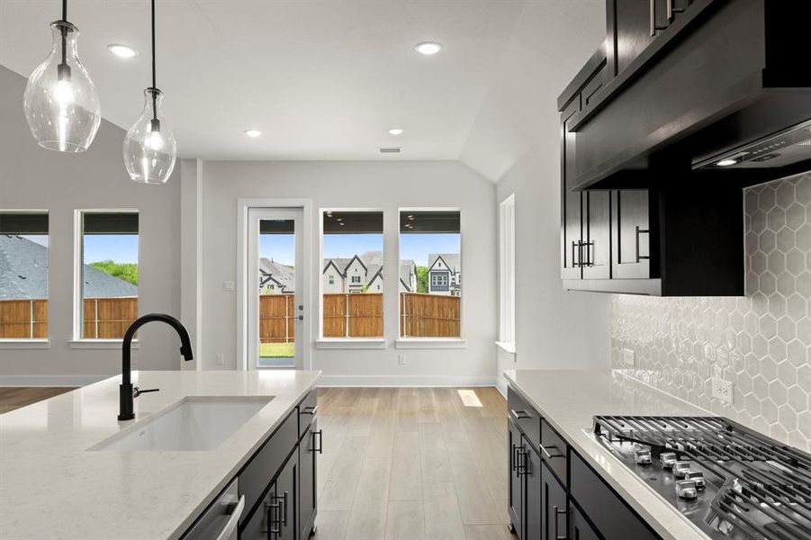 11. 3708 Herrick - Kitchen (3) 11. 3708 Herrick - Kitchen (3)