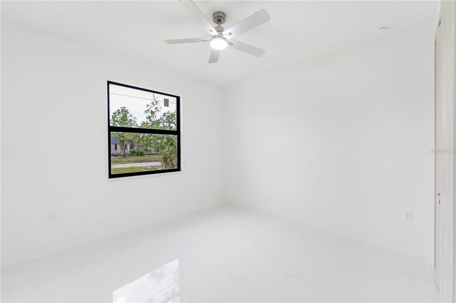 Spacious, unfurnished interior of a new home in , Lehigh Acres (Image 21).