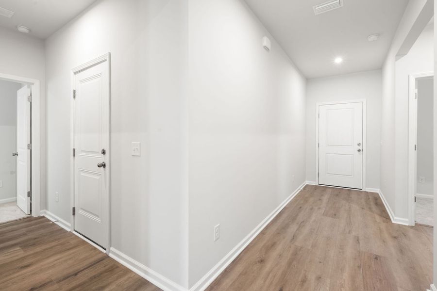 Spacious, unfurnished interior of a new home in Heartwood, Richmond Hill (Image 16). Spacious, unfurnished interior of a new home in Heartwood, Richmond Hill (Image 16).