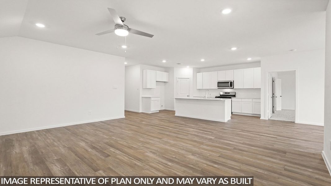 Spacious, unfurnished interior of a new home in Sunterra, Katy (Image 11).
