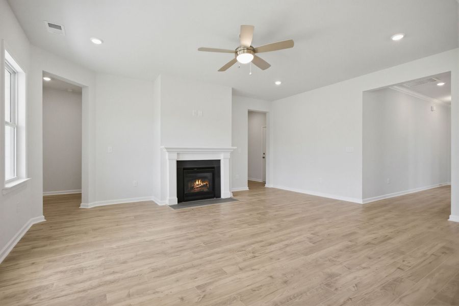 4br New Home in Seneca, SC.  - Slide 8