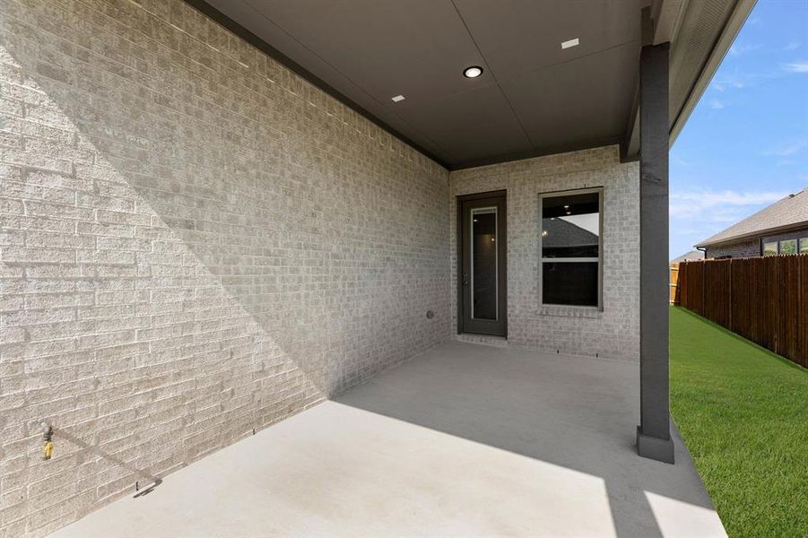 5401 Bardwell-Patio-1 5401 Bardwell-Patio-1