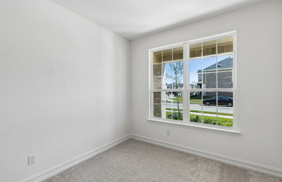 Spacious, unfurnished interior of a new home in Creekview Meadows, Pilot Point (Image 22).