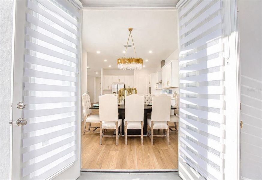 Furnished interior view inside a new home in , Orlando (Image 8).