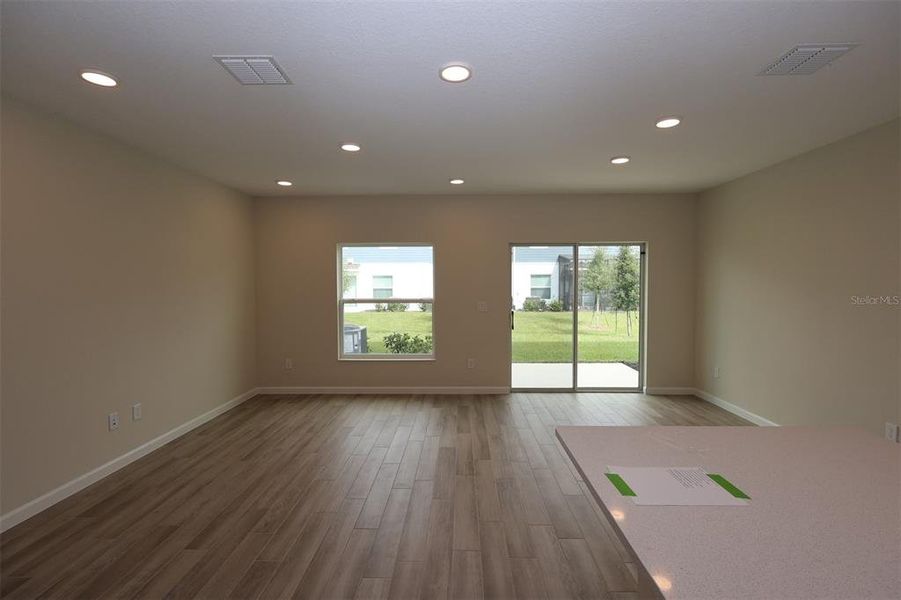 Spacious, unfurnished interior of a new home in Eden at Crossprairie, St. Cloud (Image 13). Spacious, unfurnished interior of a new home in Eden at Crossprairie, St. Cloud (Image 13).