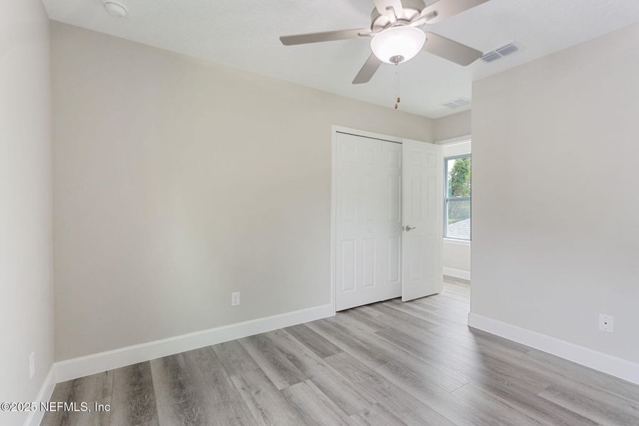 Spacious, unfurnished interior of a new home in , Jacksonville (Image 17).