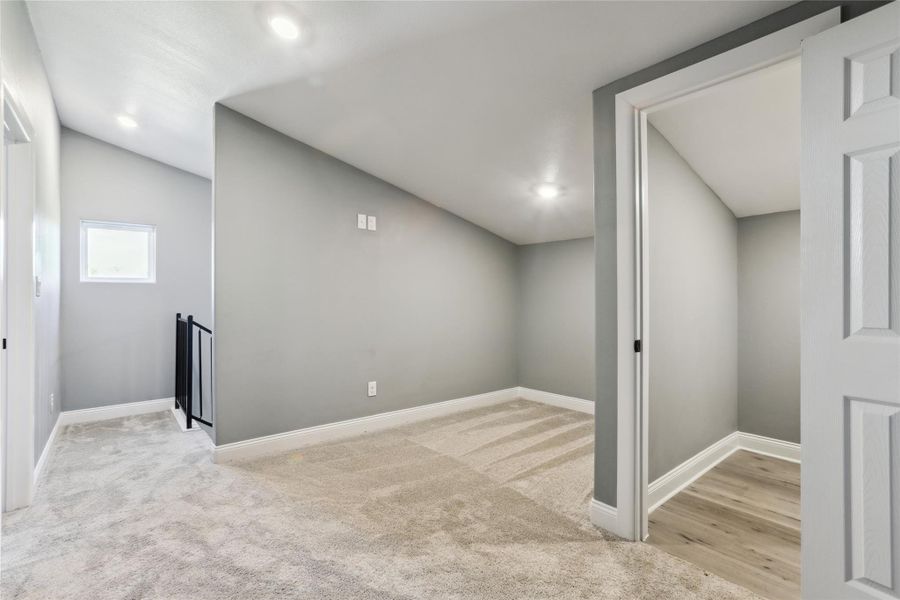 Spacious, unfurnished interior of a new home in , Cedar Creek (Image 17).