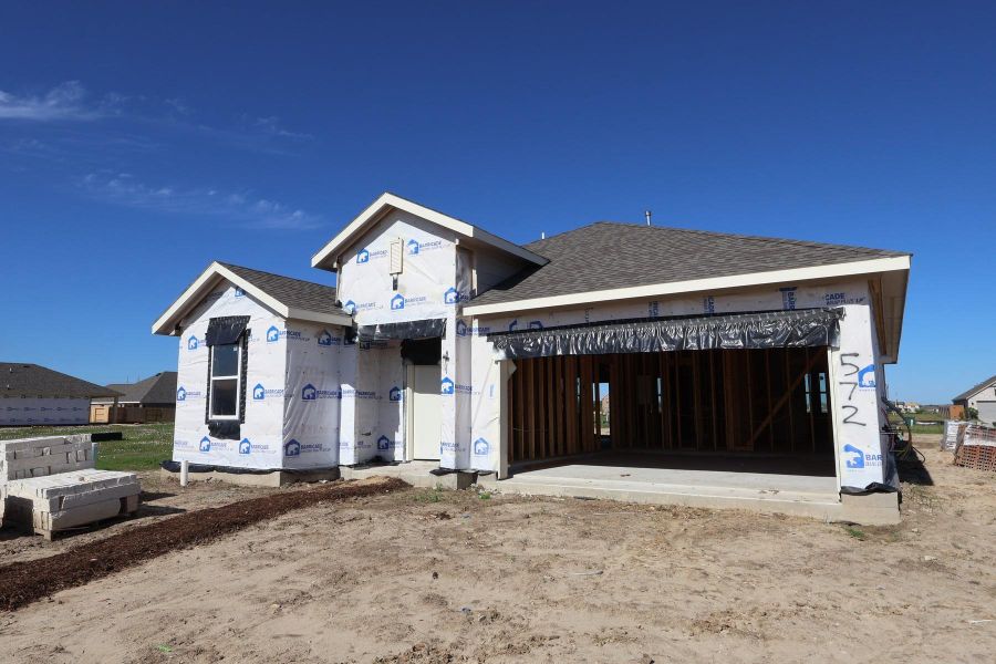 One story home with 3 beds, 2 baths, and 2 car garage