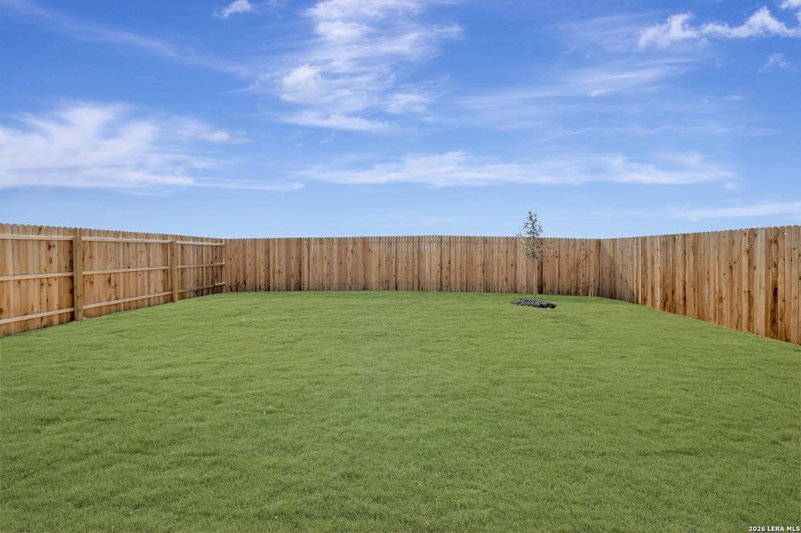 Exterior details and patio area of a home in Winding Brook, San Antonio (Image 4).