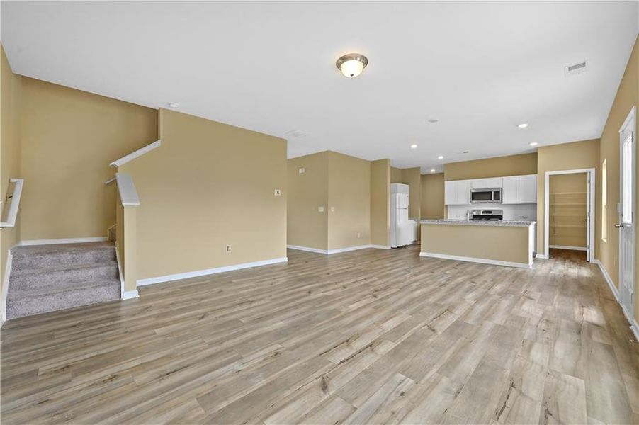 Spacious, unfurnished interior of a new home in , Conyers (Image 16).