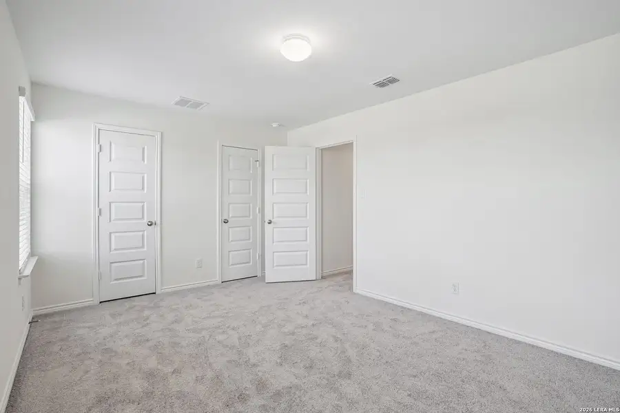 Spacious, unfurnished interior of a new home in Medina Crossing, Von Ormy (Image 13).