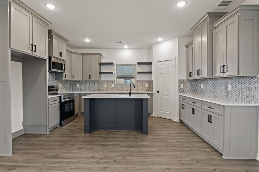 Furnished interior view inside a new home in , Pittsburg (Image 15).