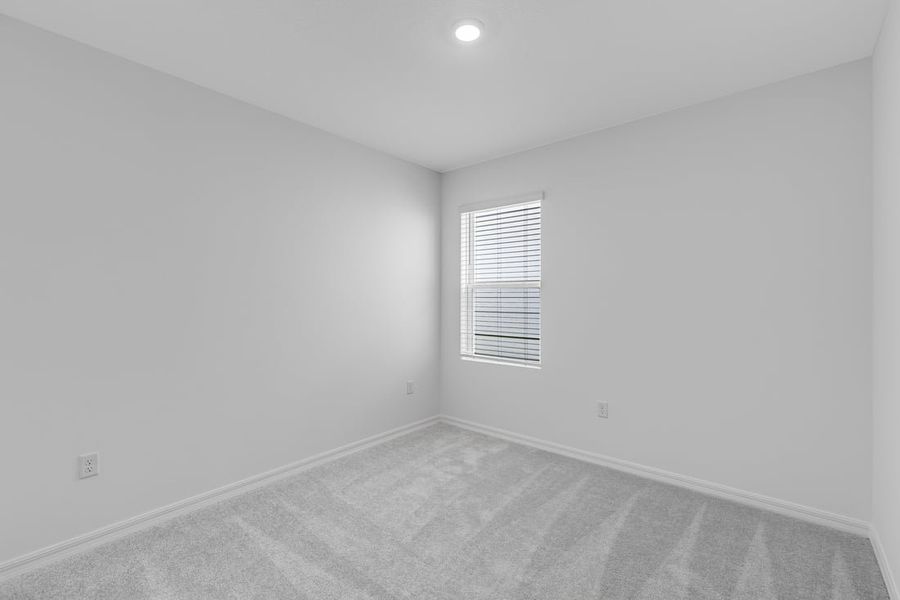 Spacious, unfurnished interior of a new home in Palm Wind, Hudson (Image 21).