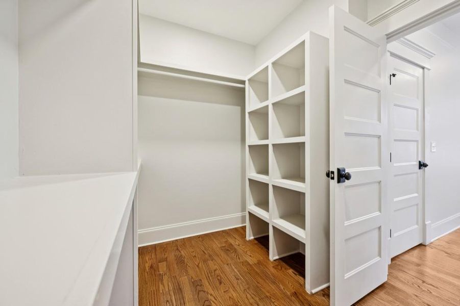 Spacious, unfurnished interior of a new home in , Atlanta (Image 21).