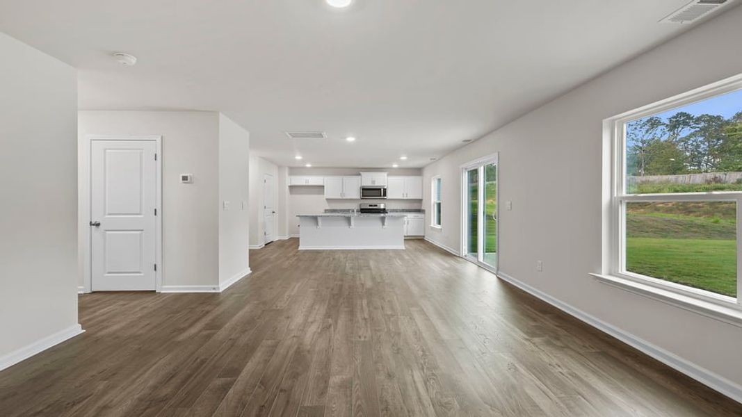 Spacious, unfurnished interior of a new home in Harrier Point, Woodruff (Image 18).