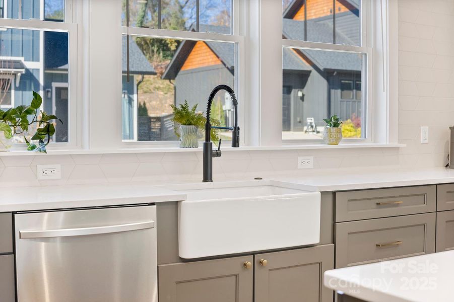 Close-up of interior finishes inside a home in , Asheville (Image 21). Close-up of interior finishes inside a home in , Asheville (Image 21).