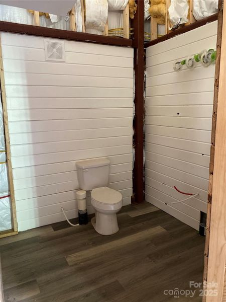 Furnished interior view inside a new home in , Bostic (Image 7).