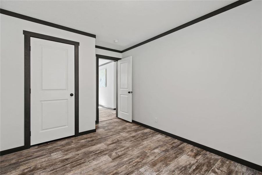 Spacious, unfurnished interior of a new home in , Waleska (Image 20).