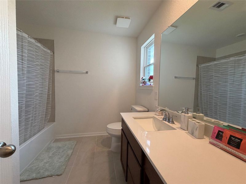 Furnished interior view inside a new home in , Katy (Image 3).