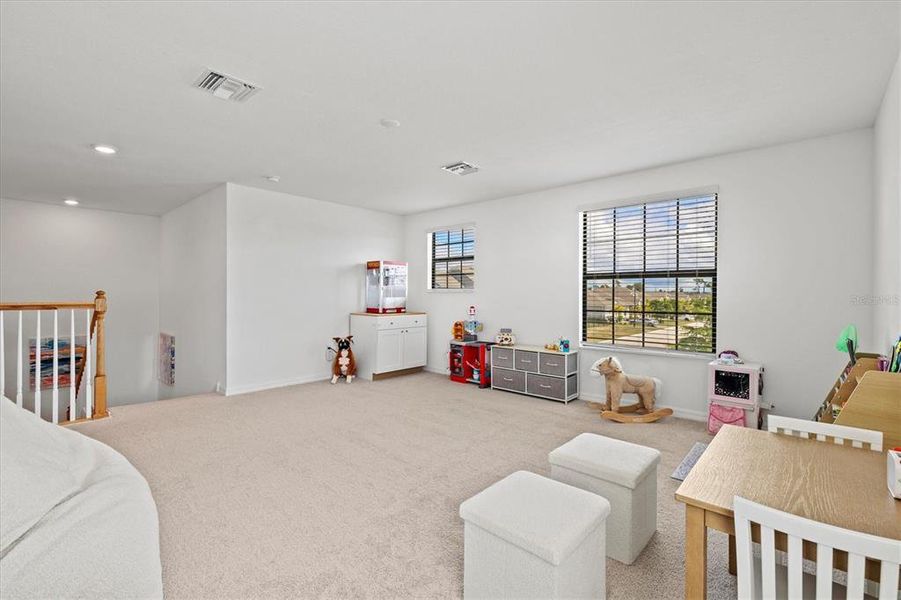 Community amenities in , Port Charlotte (Image 51).