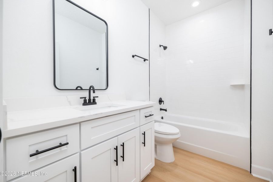 Furnished interior view inside a new home in , Palatka (Image 6).