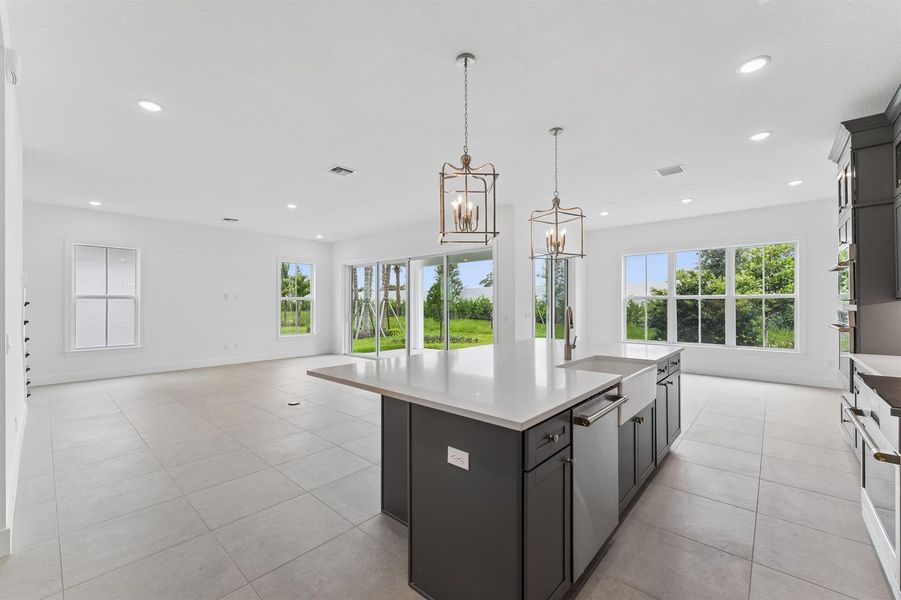 Kitchen, Great Room & Dining Area Kitchen, Great Room & Dining Area