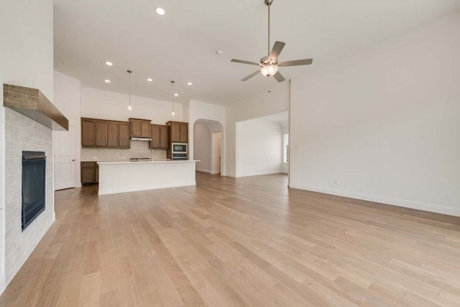 Representative unfurnished interior of a home built from the Ashwood by Pacesetter Homes in Park Hills, Rockwall (Image 19). Representative unfurnished interior of a home built from the Ashwood by Pacesetter Homes in Park Hills, Rockwall (Image 19).