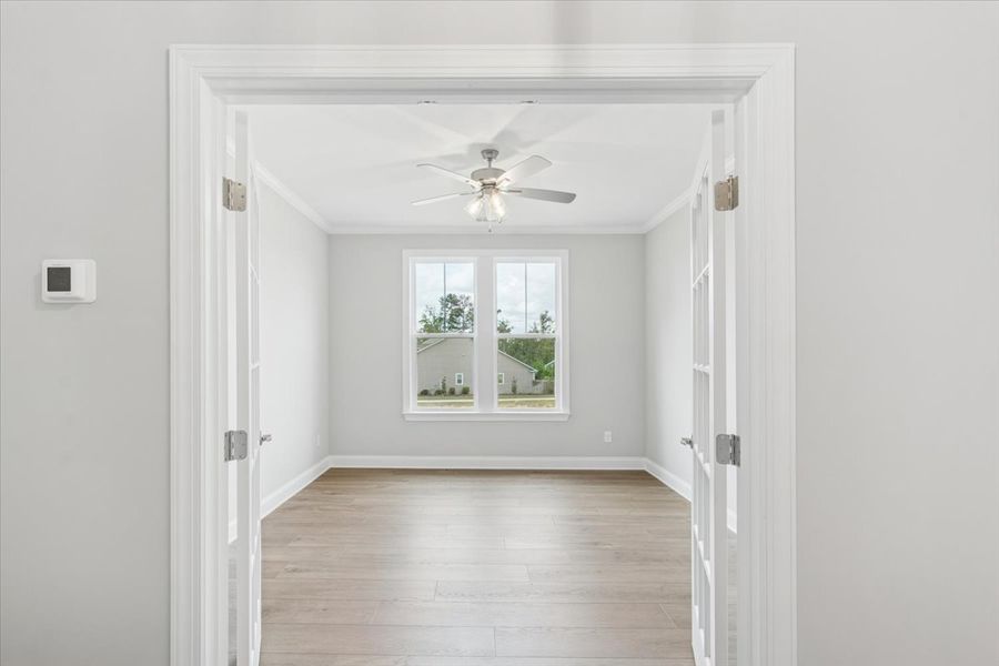 Spacious, unfurnished interior of a new home in Sinclair at Crawford Creek, Grovetown (Image 17).