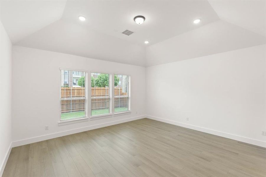 207 Tradd-Primary Suite-1
