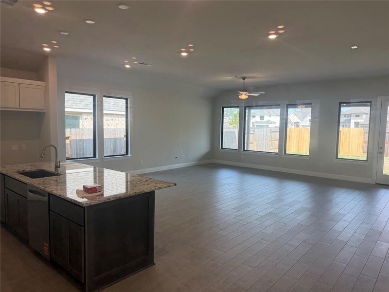 Image 5 of a home in Evergreen 50'.