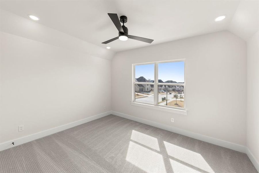 45. 521 Twilight - Bed 3