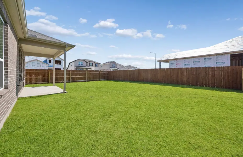 Exterior details and patio area of a home in Lagos, Manor (Image 4).