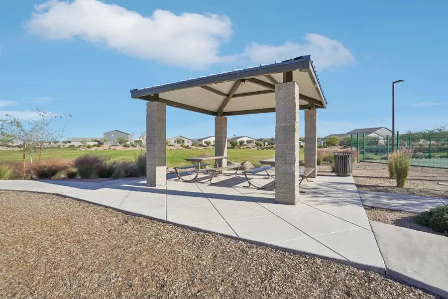 Community amenities in Amarillo Creek, Maricopa (Image 4).