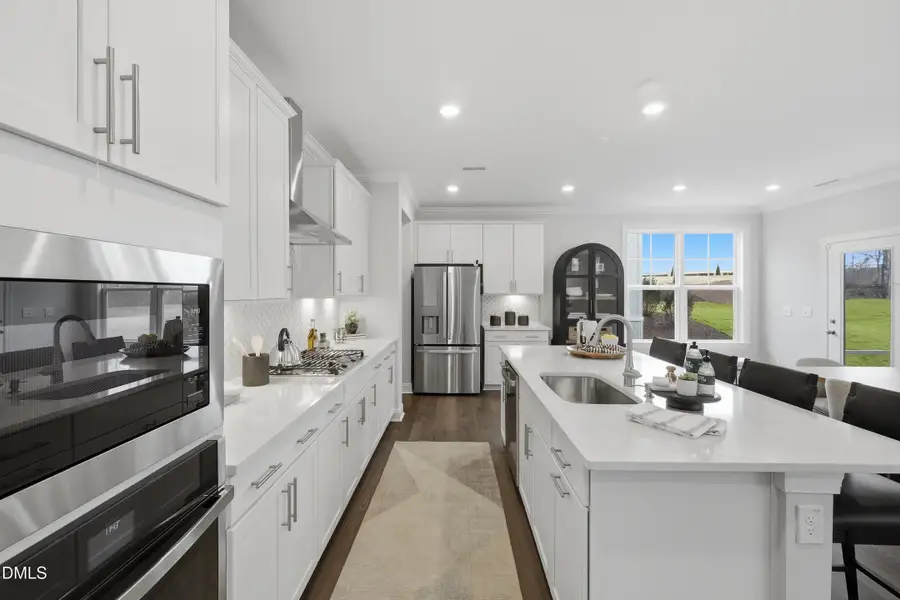 SUN_ShawRidge_Pic_EastmanIII_QMI_3_Kitch