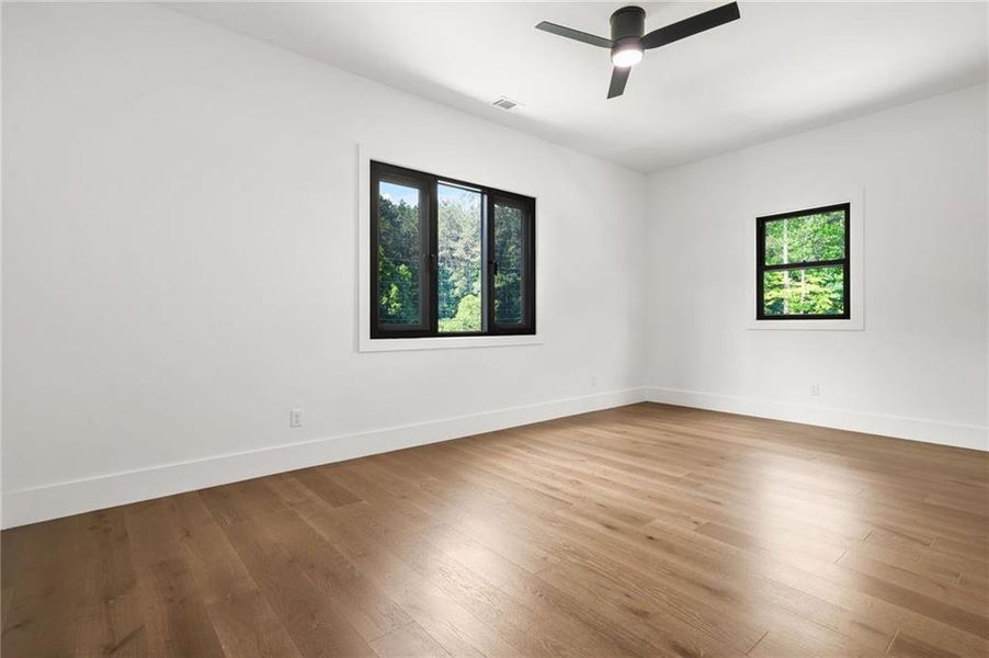 Spacious, unfurnished interior of a new home in , Atlanta (Image 32).