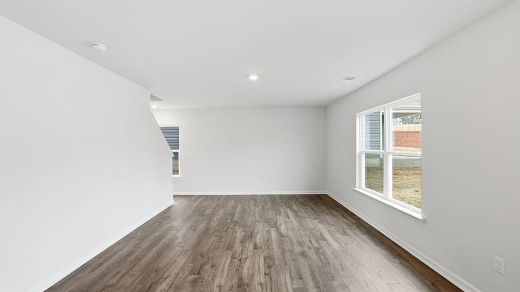 Spacious, unfurnished interior of a new home in Cedar Gap, Fountain Inn (Image 21).