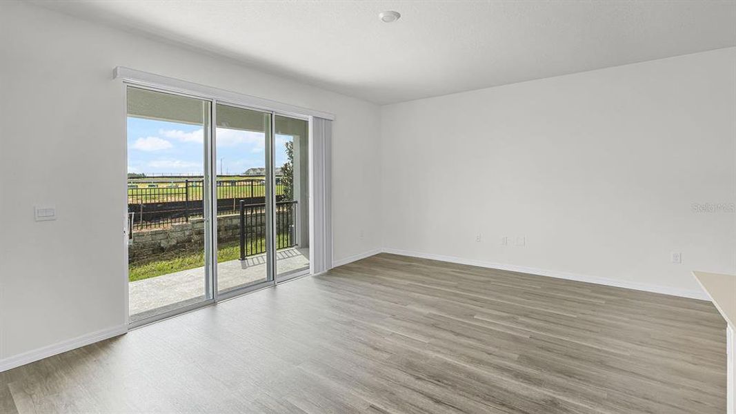 Spacious, unfurnished interior of a new home in Harmony at Lake Eloise, Winter Haven (Image 22).