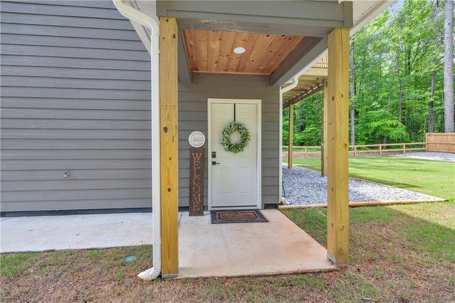 Exterior details and patio area of a home in , Lavonia (Image 31).