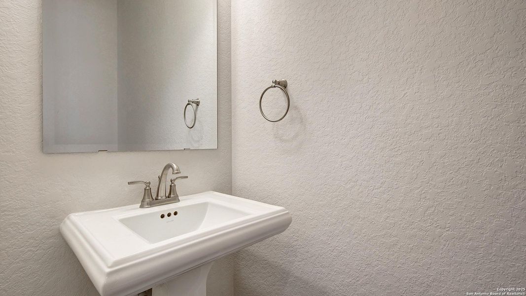 Furnished interior view inside a new home in Stevens Ranch 55', San Antonio (Image 16).