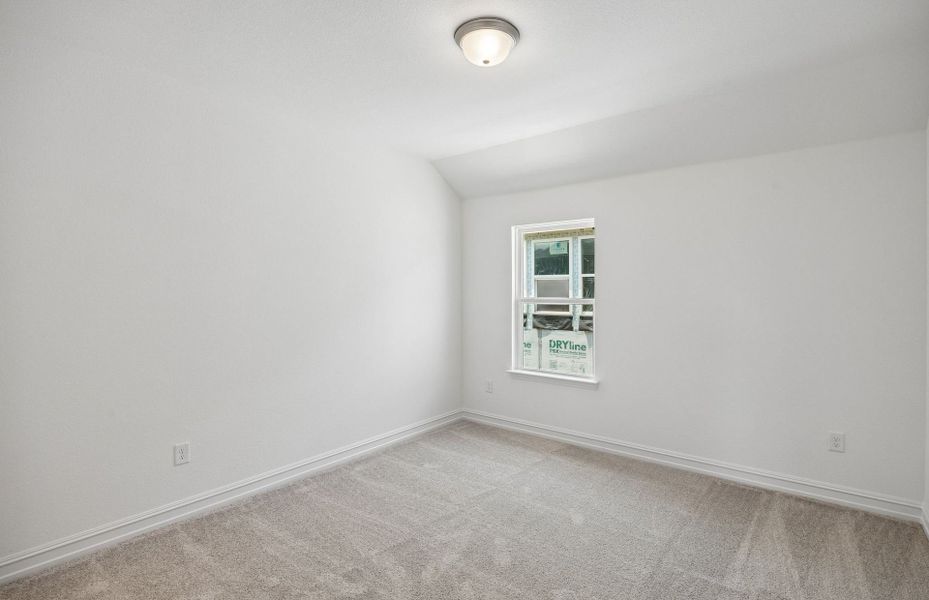 Spacious, unfurnished interior of a new home in Wilson Creek Meadows, Celina (Image 15).