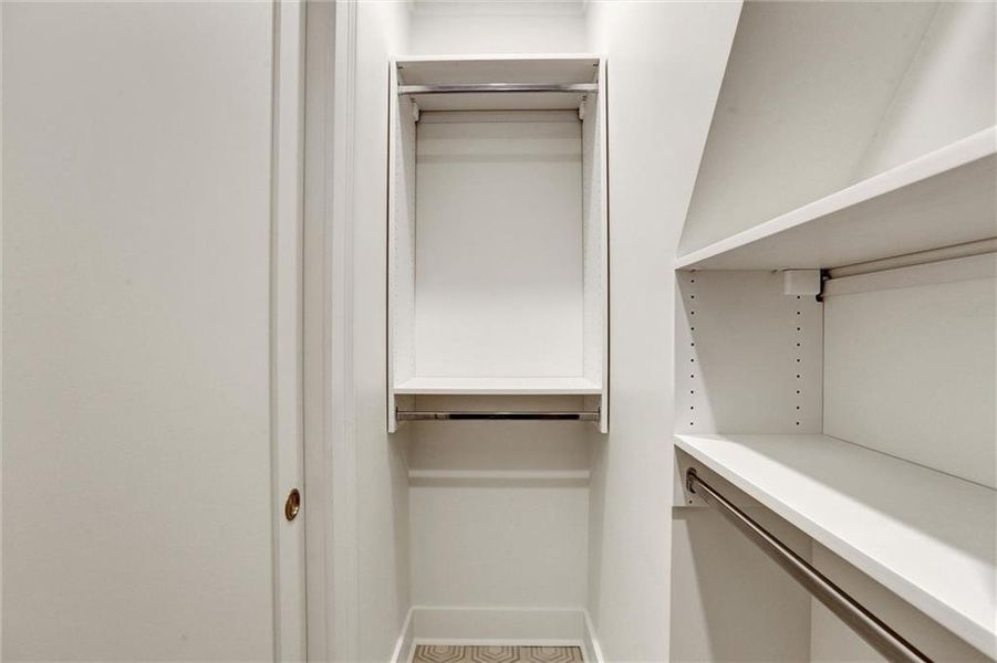 Image 34 of a home in .