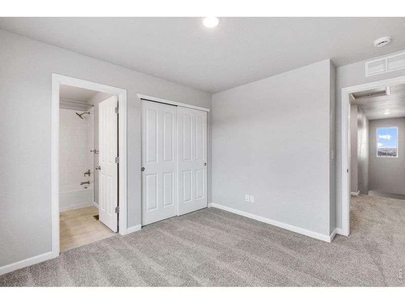 Spacious, unfurnished interior of a new home in Pintail Commons at Johnstown Village, Johnstown (Image 12). Spacious, unfurnished interior of a new home in Pintail Commons at Johnstown Village, Johnstown (Image 12).